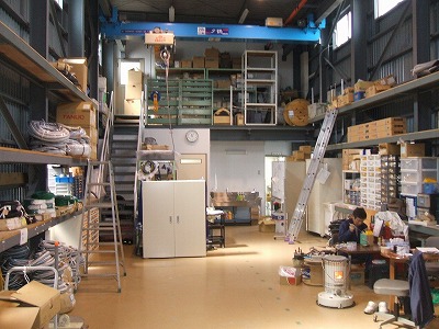 (株)FNコントロール工場内